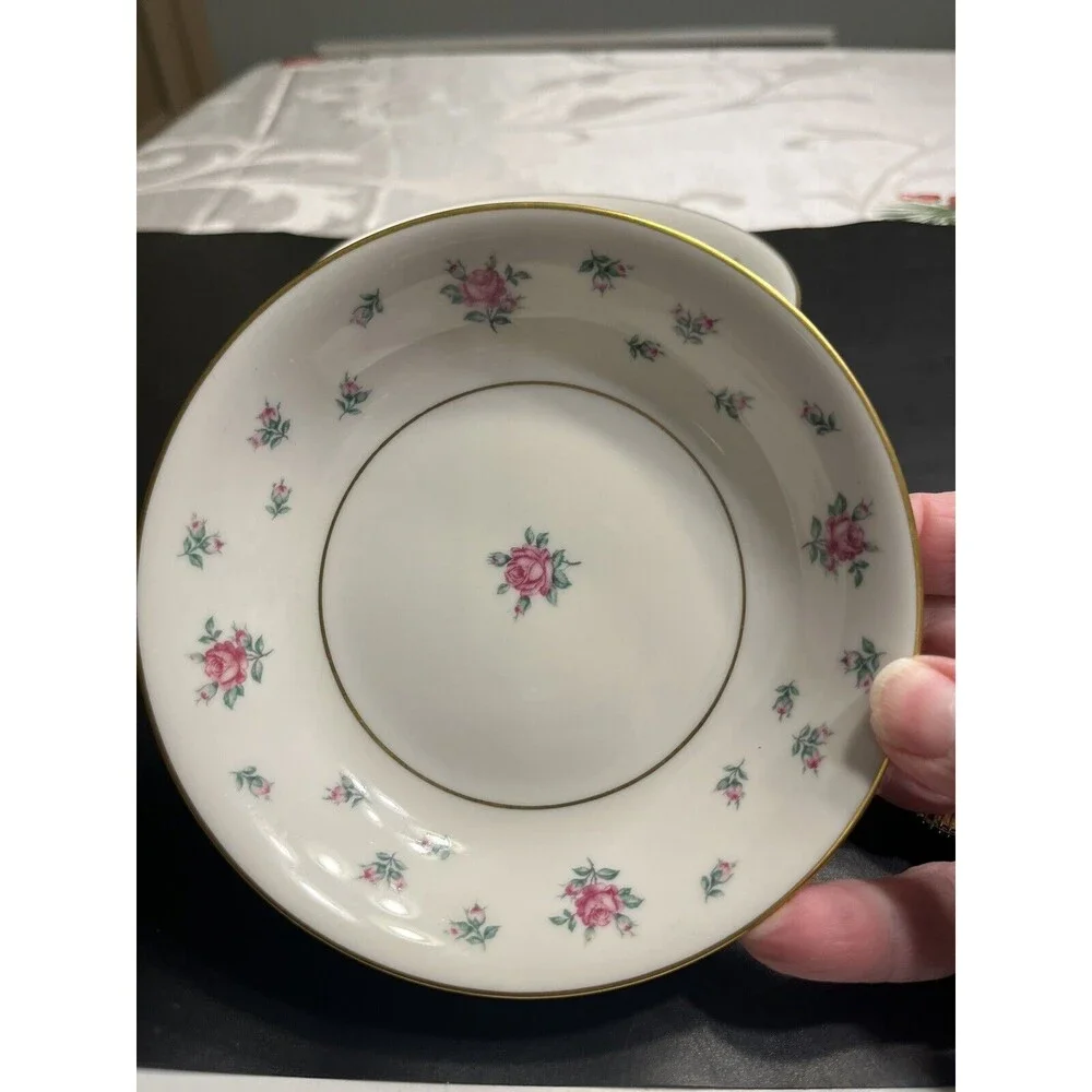 Royal Jackson Ramblin’ Rose Berry Custard Fruit Bowl Fine Bone China 9pc